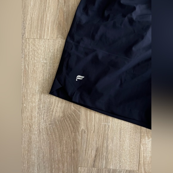 NWT Fabletics Men’s The One Short 7in Deep Navy Unlined - Size XL - Picture 3 of 8